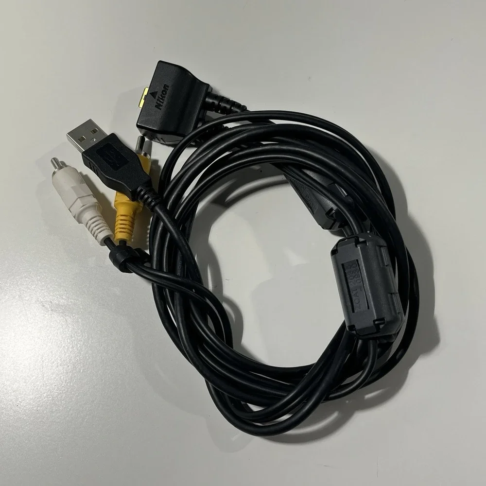 Genuine NIKON Coolpix OEM USB RCA AV Audio Video Data Transfer Cable